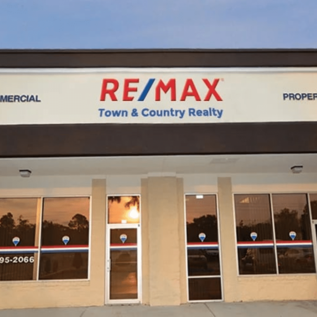 Careers - RE/MAX 200 Realty, RE/MAX Town & Country Realty, RE/MAX ...