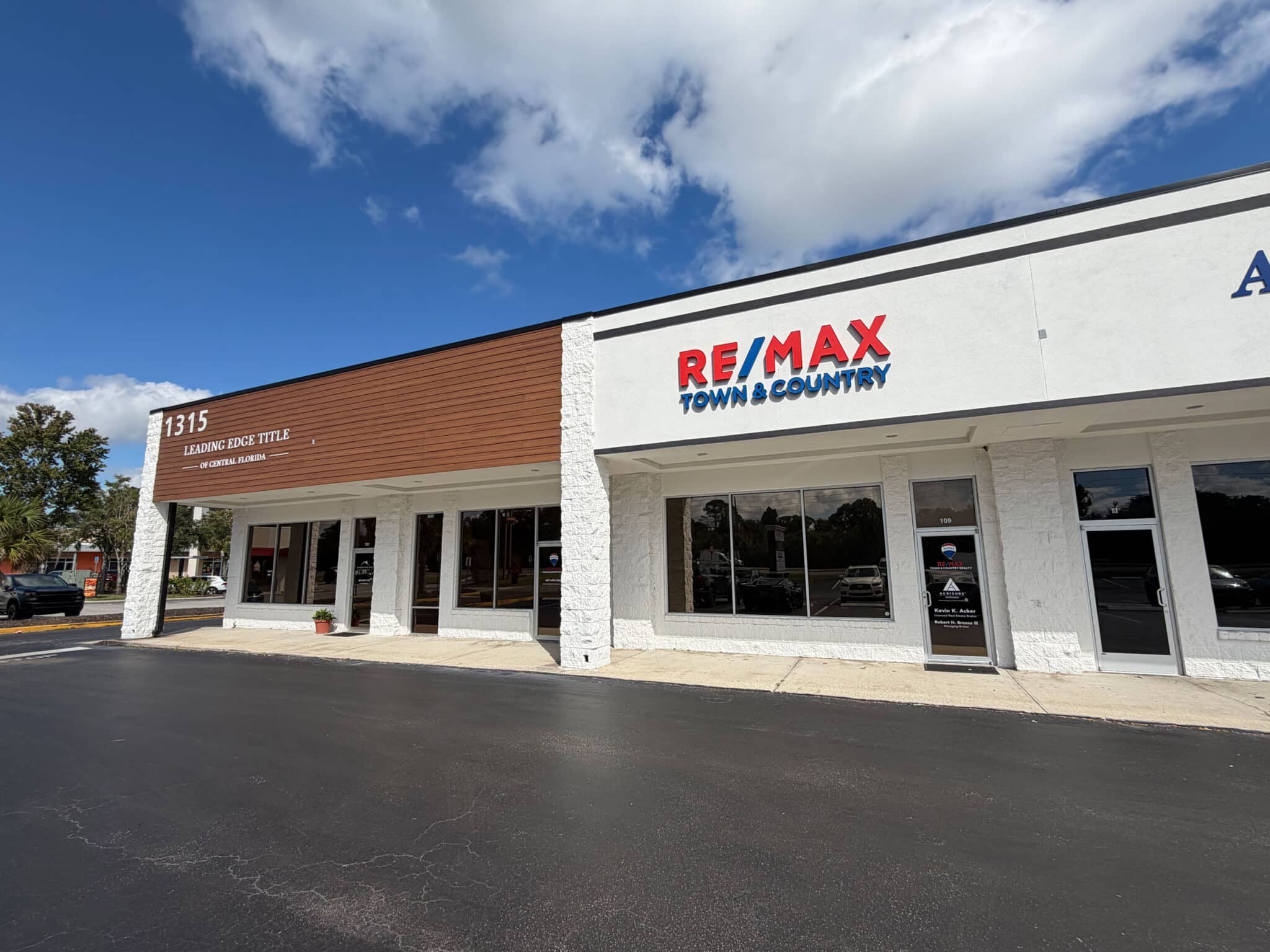 REMAX town & Country Realty Winter Springs